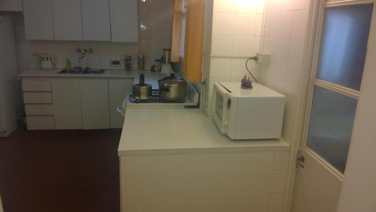 بوينس آيرس Habitacion Con Bano Privado Un Piso Por Escalera المظهر الخارجي الصورة