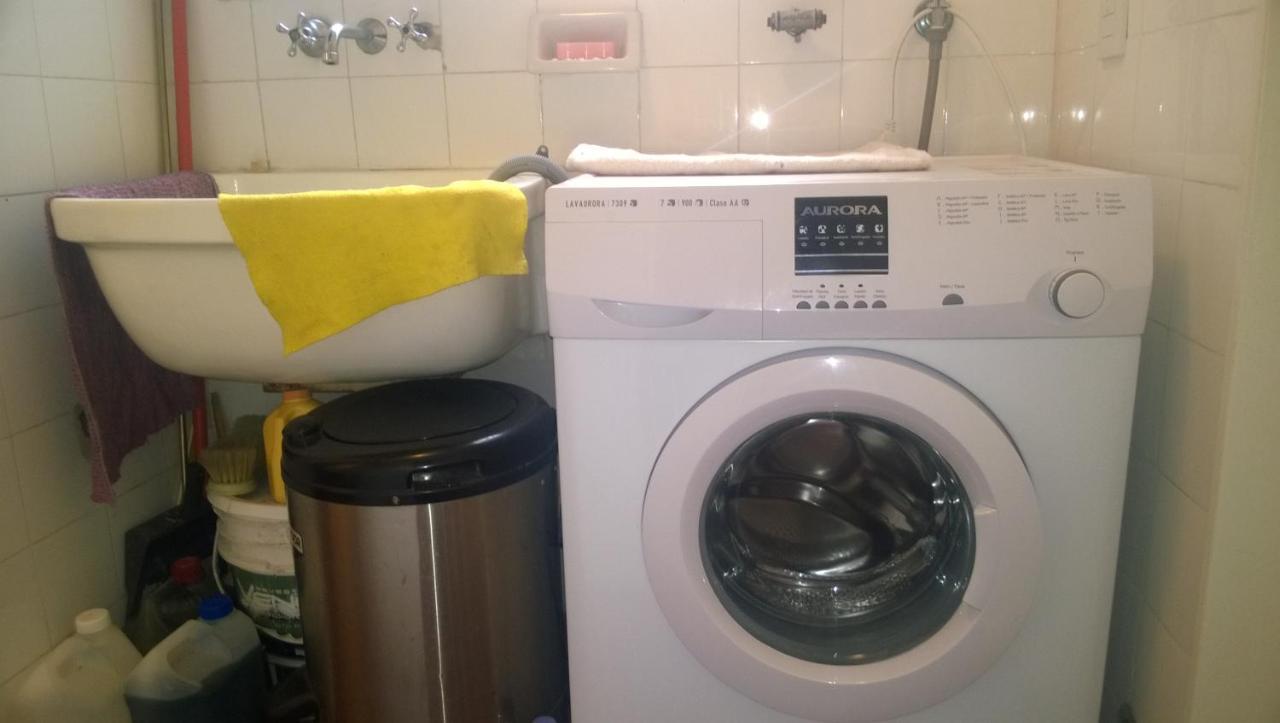 بوينس آيرس Habitacion Con Bano Privado Un Piso Por Escalera المظهر الخارجي الصورة