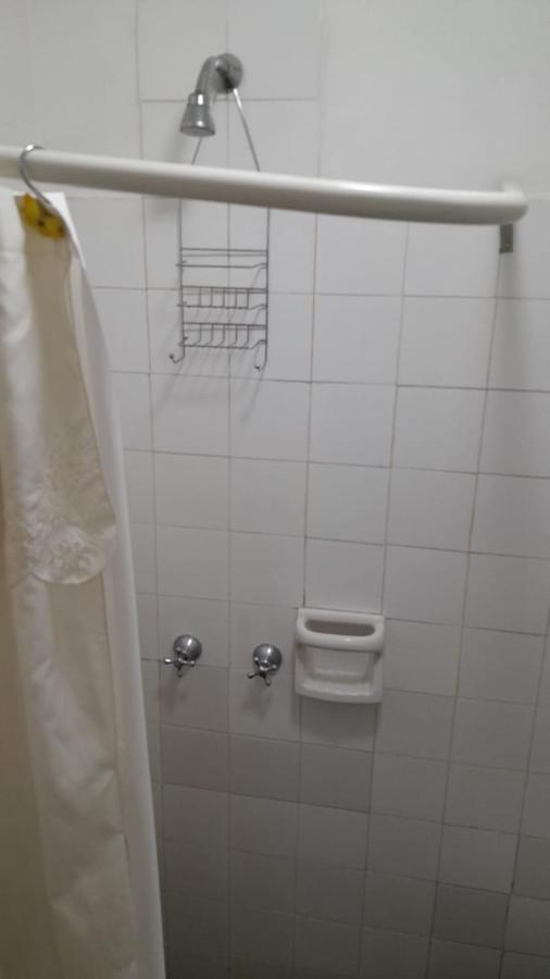 بوينس آيرس Habitacion Con Bano Privado Un Piso Por Escalera المظهر الخارجي الصورة